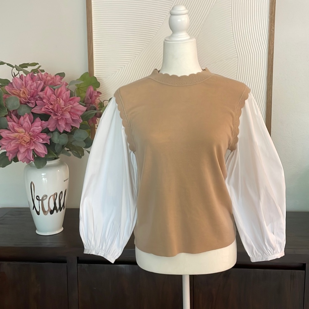 NWOT VERONICA BEARD Mixed-Media Top. RARE. Size M.